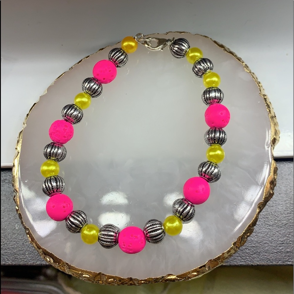 Handmade Bracelet ✅